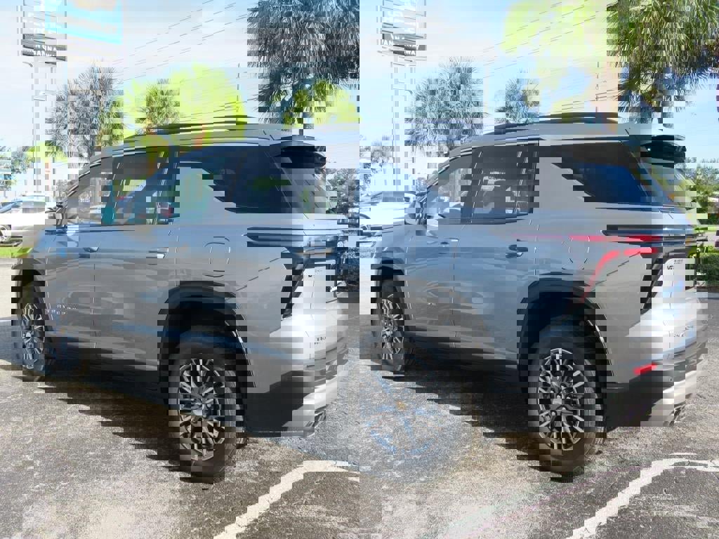 New 2025 Chevrolet Traverse LT image 6