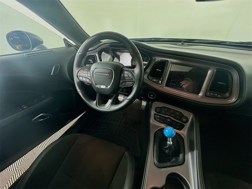 Used 2023 Dodge Challenger R/T w/ Plus Package image 9