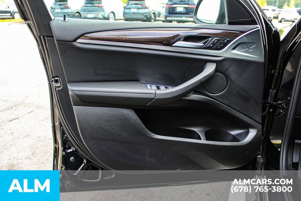 Used 2025 BMW X4 xDrive30i image 41