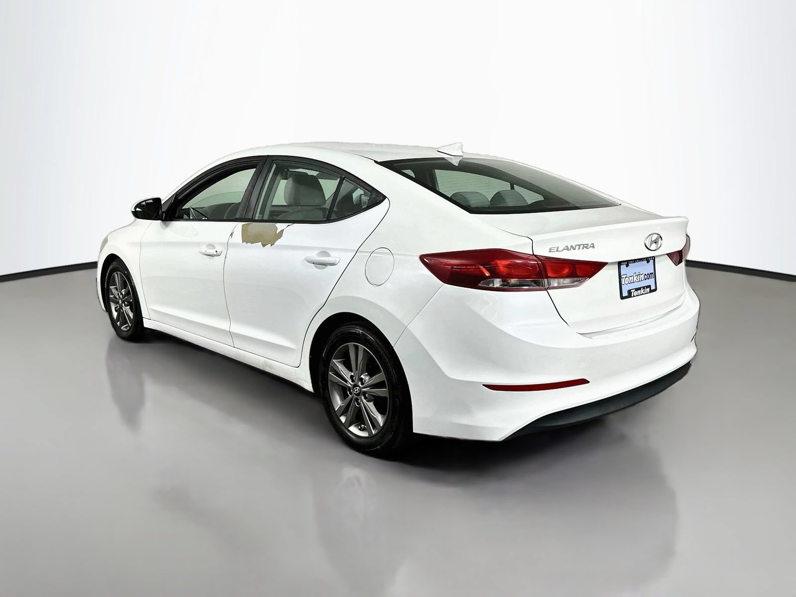 Used 2017 Hyundai Elantra SE FWD image 6