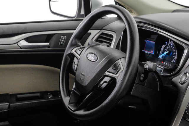 Used 2018 Ford Fusion S FWD image 11