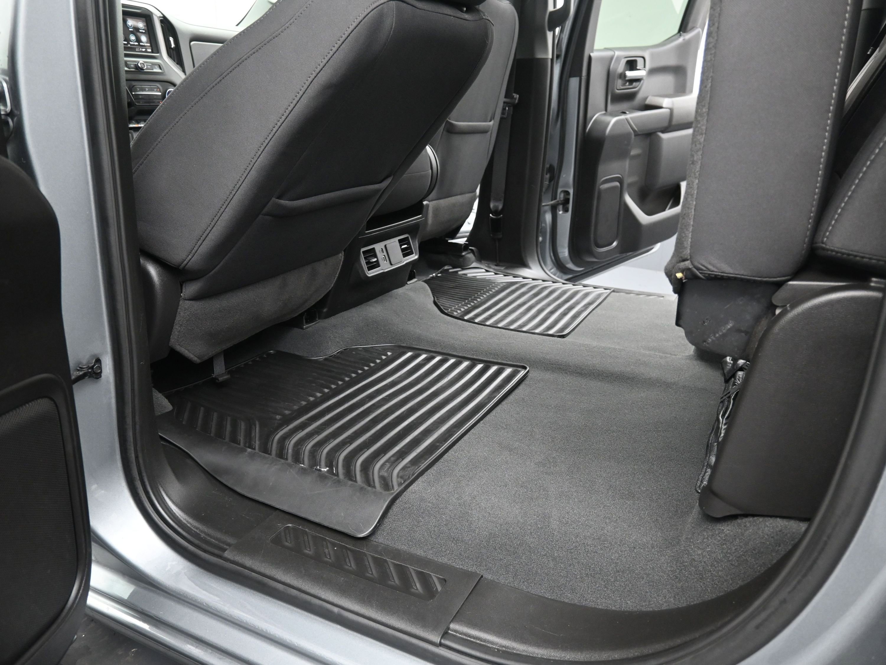 Used 2024 Chevrolet Silverado 1500 Custom w/ Rally Edition AWD/4WD image 17