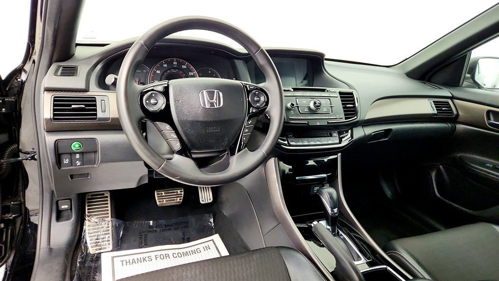 Used 2016 Honda Accord Sport image 12