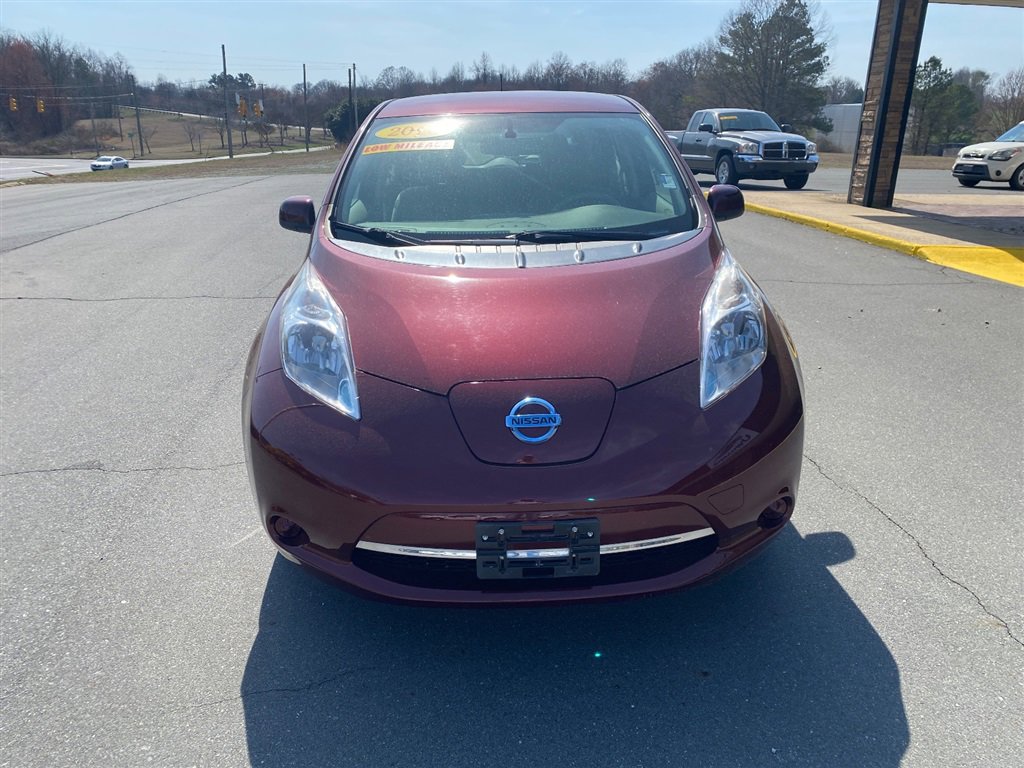 Used 2016 Nissan Leaf SV FWD image 2