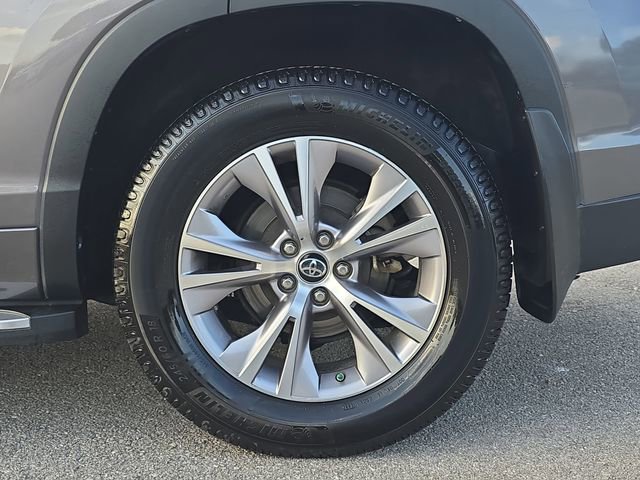 Used 2016 Toyota Highlander Plus image 34