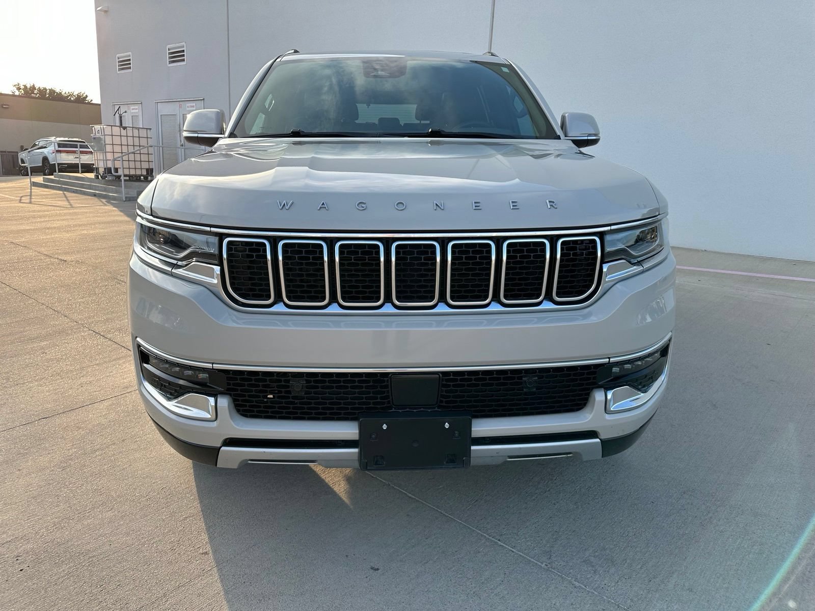 Used 2022 Jeep Wagoneer Series II w/ Premium Group I RWD image 2