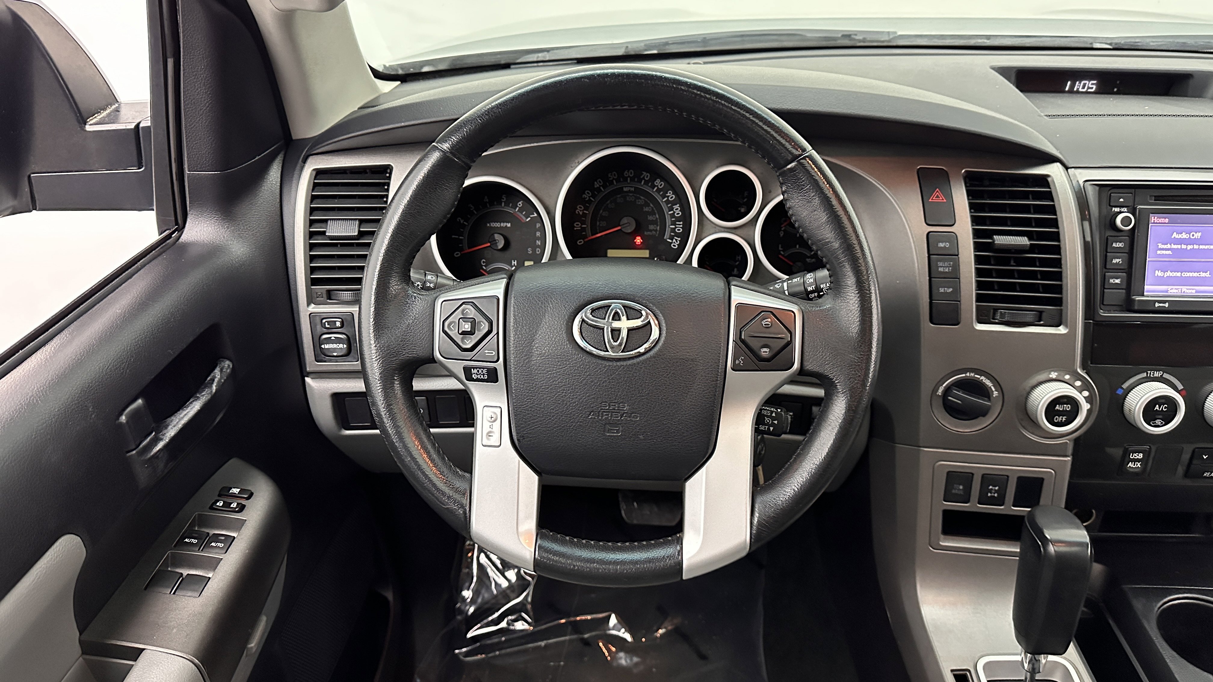 Used 2016 Toyota Sequoia SR5 image 25