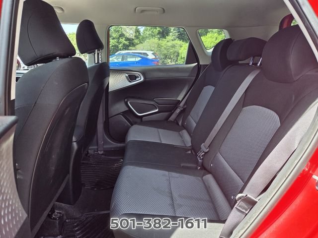Used 2023 Kia Soul LX w/ LX Technology Package FWD image 10