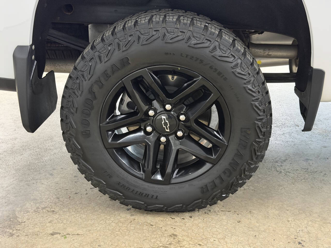 Used 2023 Chevrolet Silverado 1500 Custom Trail Boss w/ LPO, Dark Essentials Package AWD/4WD image 18