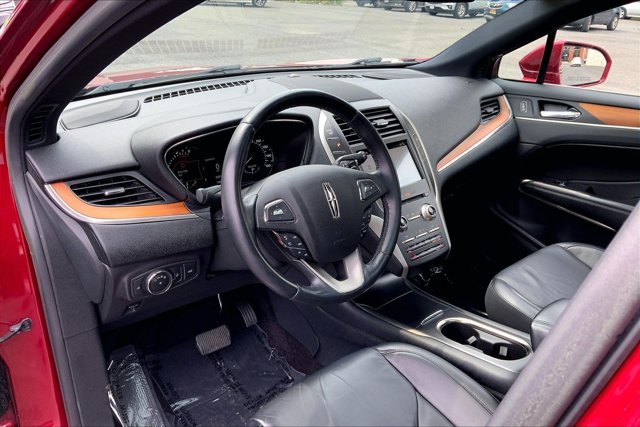 Used 2017 Lincoln MKC Select w/ Select Plus Package AWD/4WD image 14