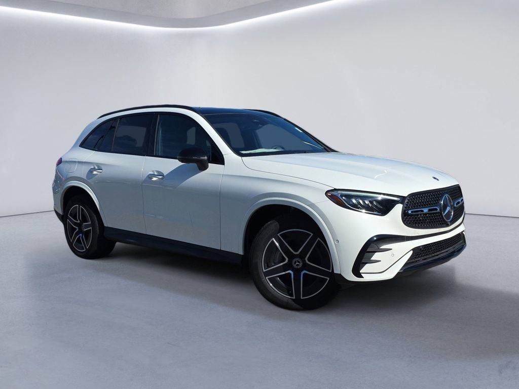 New 2025 Mercedes-Benz GLC 300 4MATIC image 2
