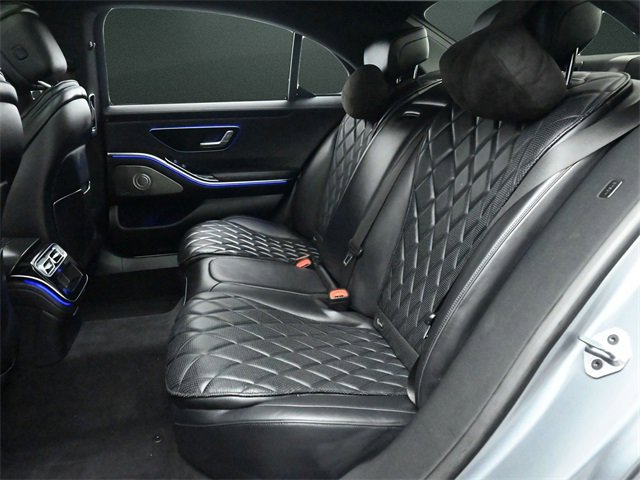 Used 2022 Mercedes-Benz S 580 4MATIC Sedan w/ 3D Technology Package image 17