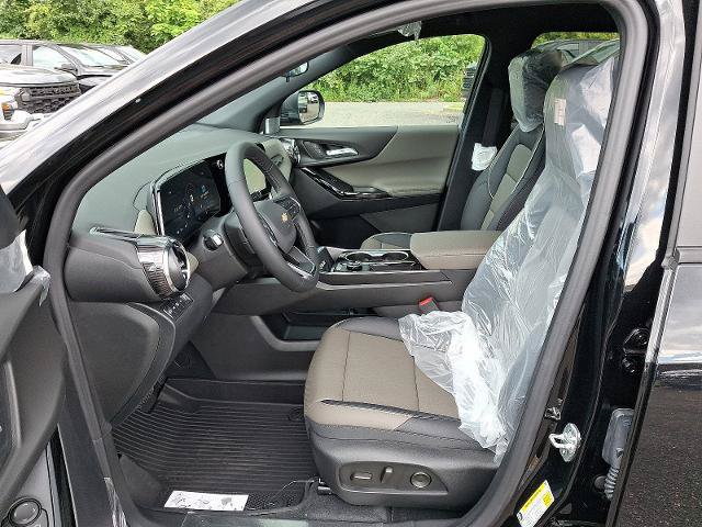 New 2026 Chevrolet Equinox LT w/ Convenience Package II AWD/4WD image 6
