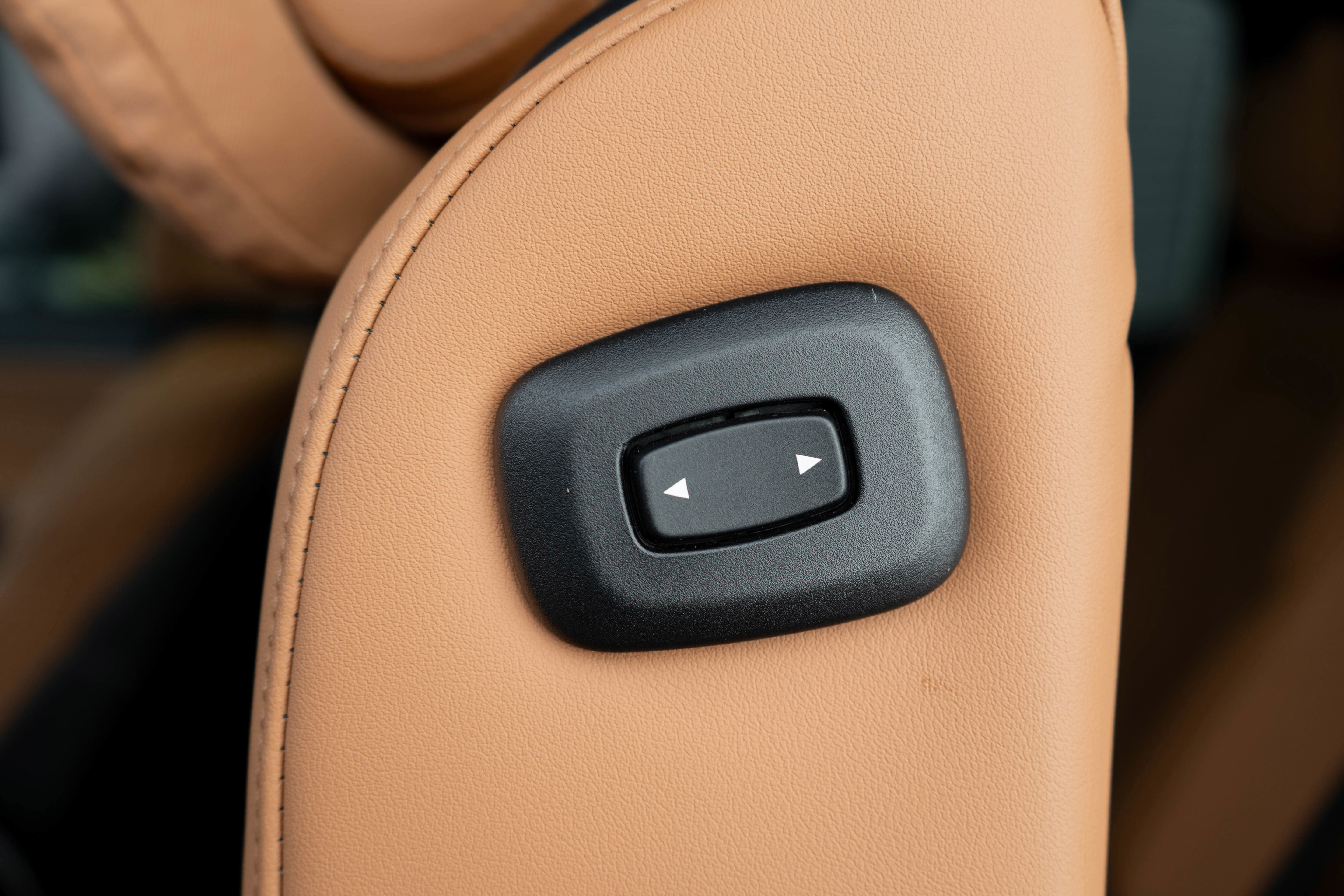 Used 2023 BMW X7 M60i image 41