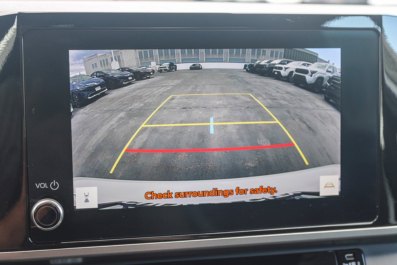 Used 2025 Toyota Camry SE image 25