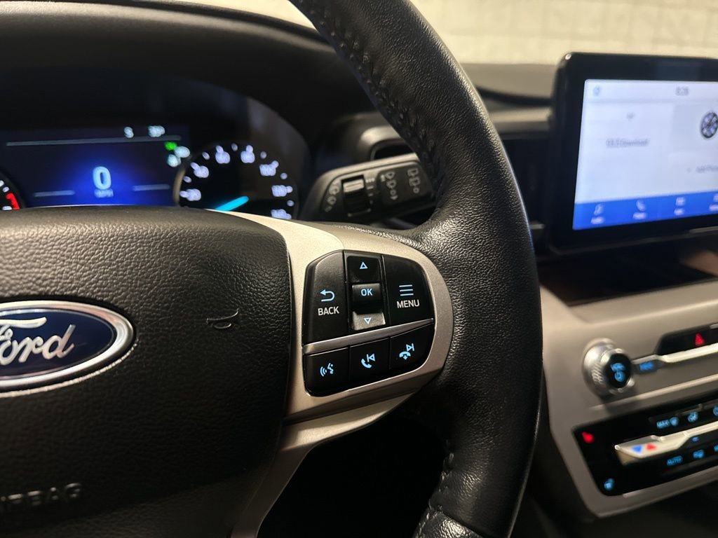Used 2023 Ford Explorer XLT w/ Equipment Group 202A image 25