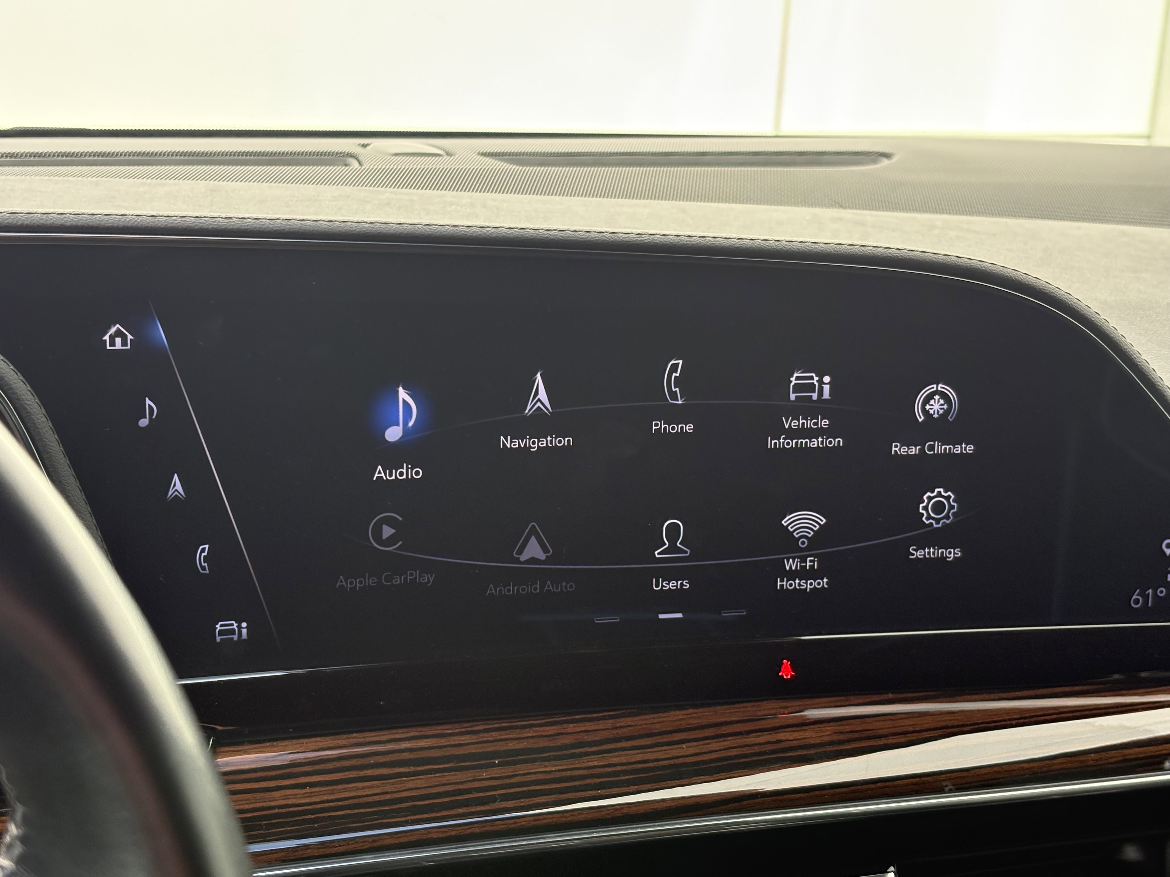 Certified 2022 Cadillac Escalade Premium Luxury image 25