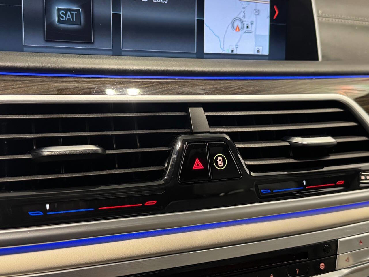 Used 2019 BMW M760i xDrive w/ Luxury Rear Seating Package image 68