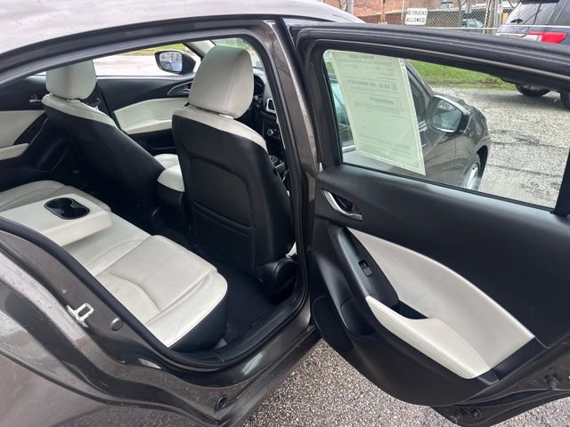 Used 2017 MAZDA MAZDA3 Grand Touring image 16