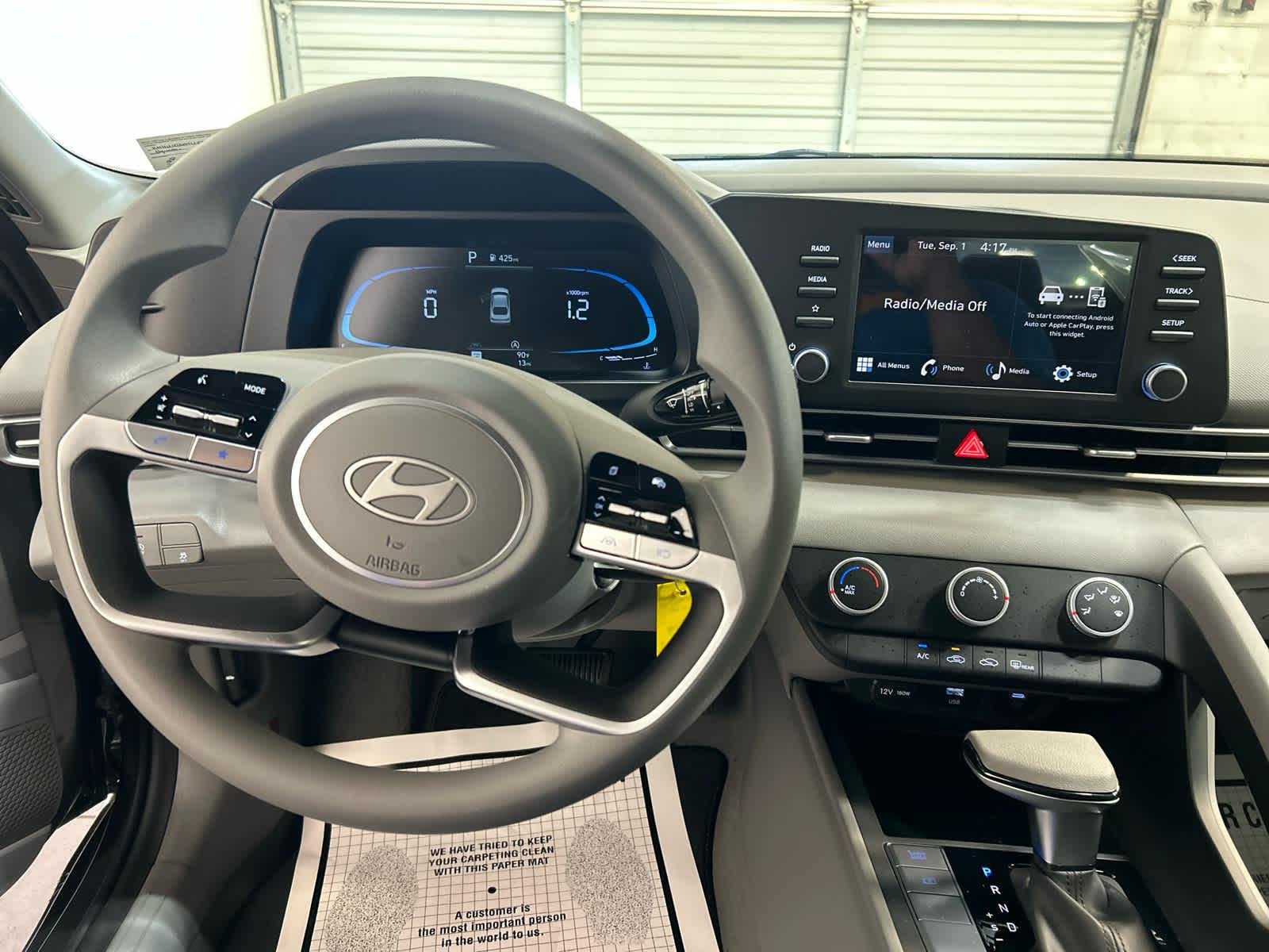 New 2026 Hyundai Elantra SE FWD image 8