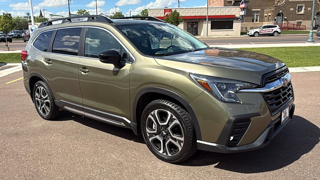 Certified 2024 Subaru Ascent Limited w/ Technology Package AWD/4WD image 3