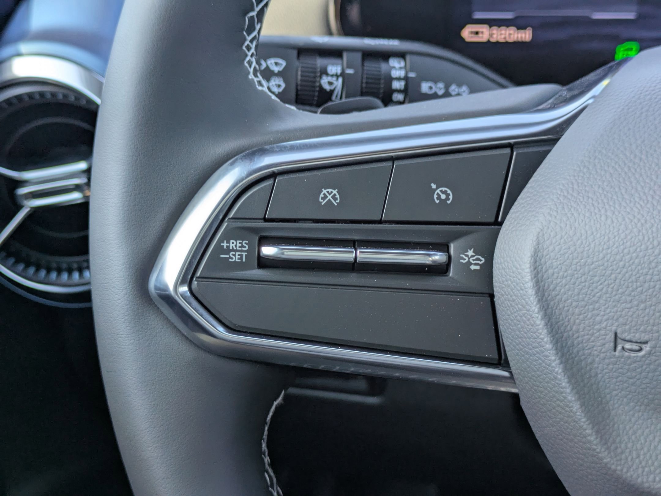 Used 2026 Chevrolet Equinox EV LT w/ LPO, All-Weather Mat Package image 23