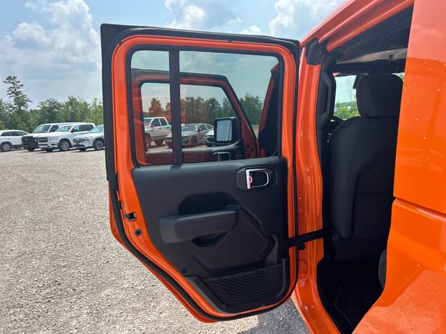 New 2025 Jeep Gladiator Sport AWD/4WD image 39