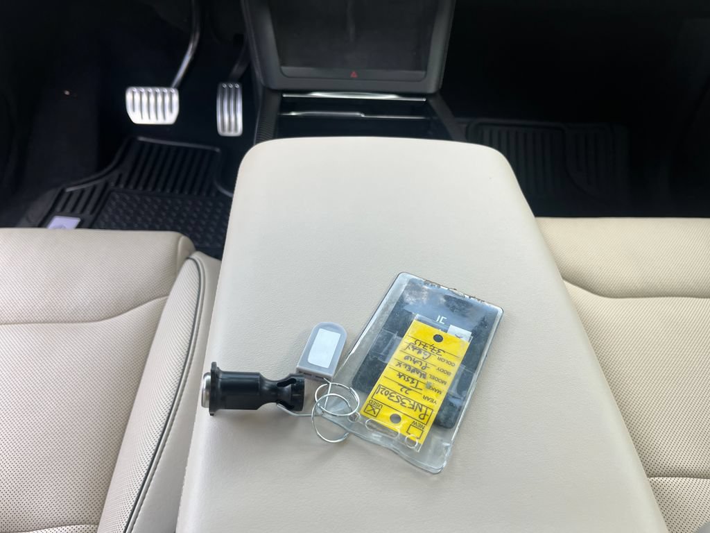 Used 2022 Tesla Model X Plaid AWD/4WD image 29