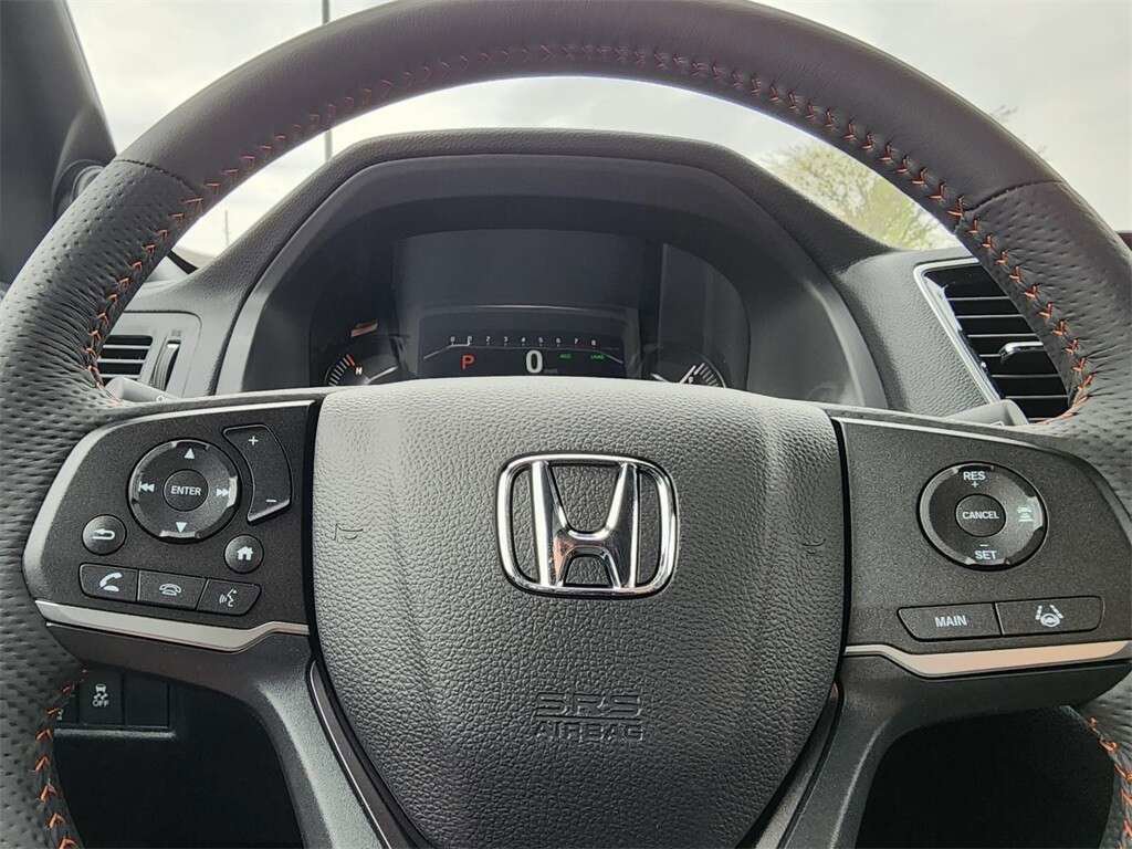 Used 2023 Honda Passport TrailSport image 25