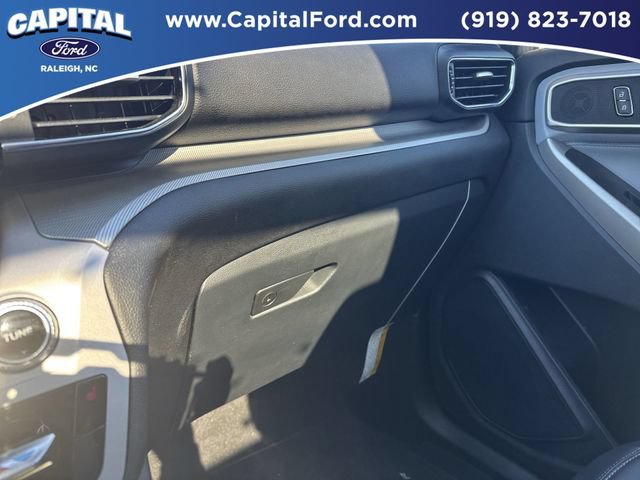 New 2024 Ford Explorer XLT w/ Equipment Group 202A RWD image 28