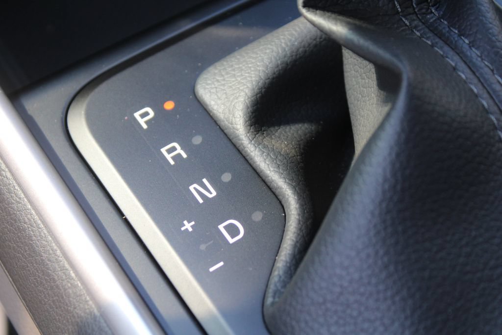 New 2027 Kia Carnival LX FWD image 39