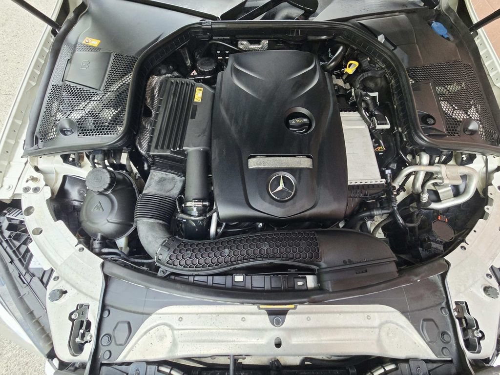 Used 2016 Mercedes-Benz C 300 4MATIC Sedan image 17