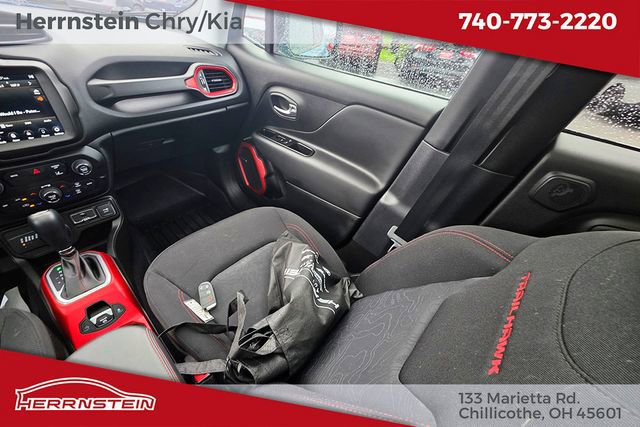 Used 2021 Jeep Renegade Trailhawk w/ Sun & Sound Group image 11