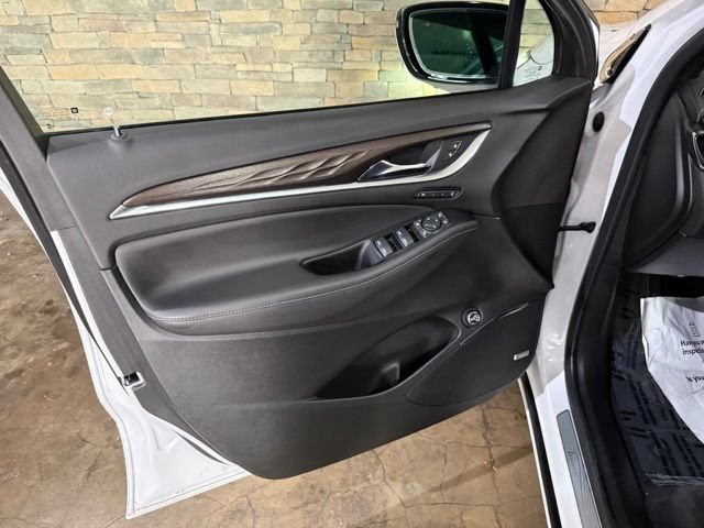 Used 2024 Buick Enclave Avenir w/ Avenir Technology Package AWD/4WD image 11