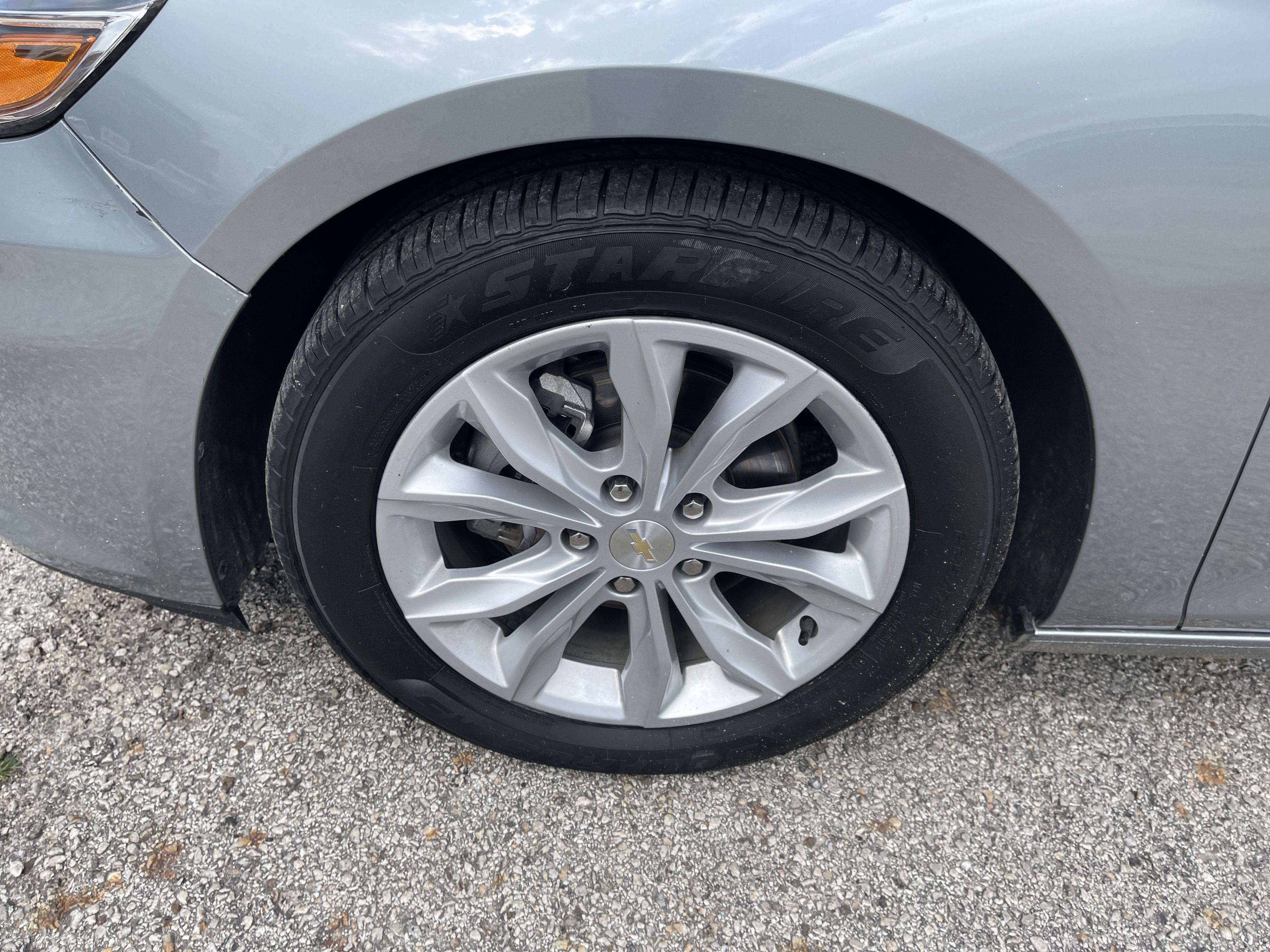 Used 2025 Chevrolet Malibu LT FWD image 11