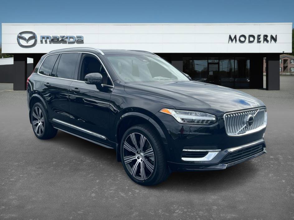 Used 2024 Volvo XC90 T8 Ultimate w/ Lounge Package