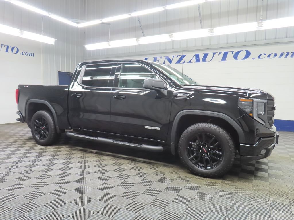 Used 2025 GMC Sierra 1500 Elevation AWD/4WD image 3