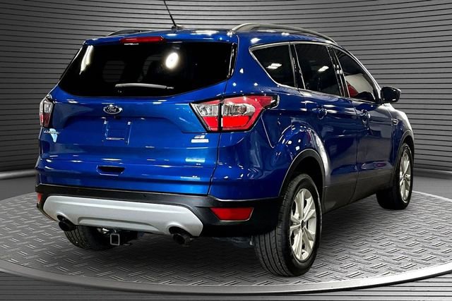 Used 2017 Ford Escape SE w/ Equipment Group 201A FWD image 6