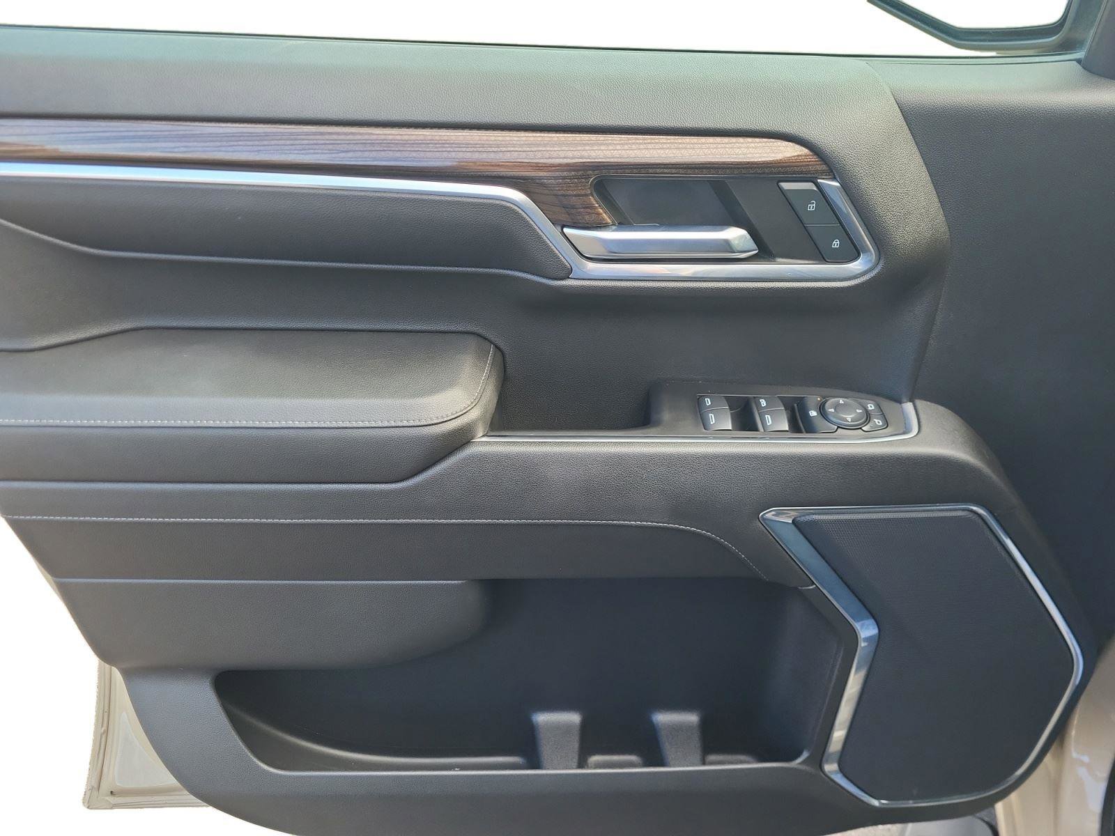 Used 2023 Chevrolet Silverado 1500 LT Trail Boss w/ Protection Package image 9