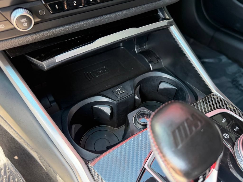 Used 2021 BMW M4 Competition w/ Executive Package RWD image 28