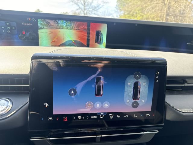 New 2026 Lincoln Nautilus Reserve AWD/4WD image 17