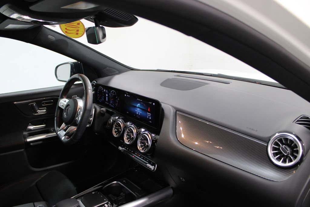 Used 2022 Mercedes-Benz GLA 35 AMG 4MATIC image 28