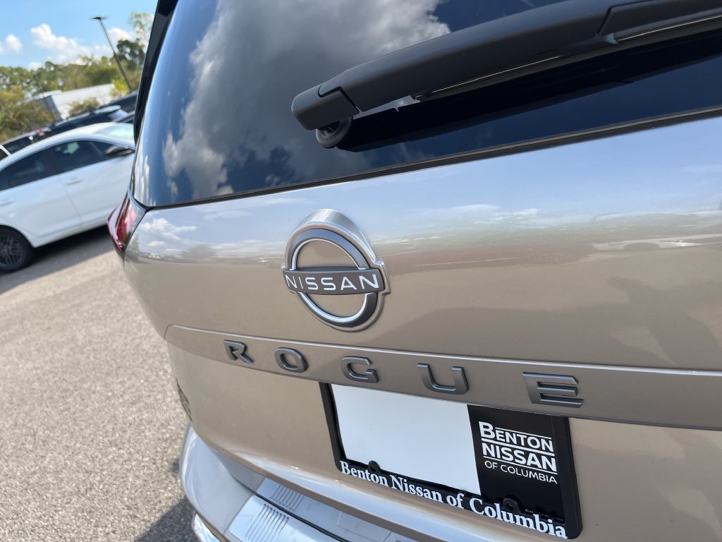Used 2026 Nissan Rogue Platinum w/ Platinum Premium Package AWD/4WD image 42
