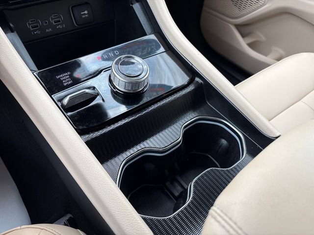 Used 2024 Jeep Grand Cherokee Limited AWD/4WD image 17