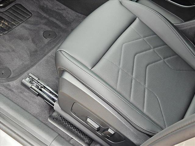 Used 2025 BMW X1 xDrive28i w/ Premium Package image 4