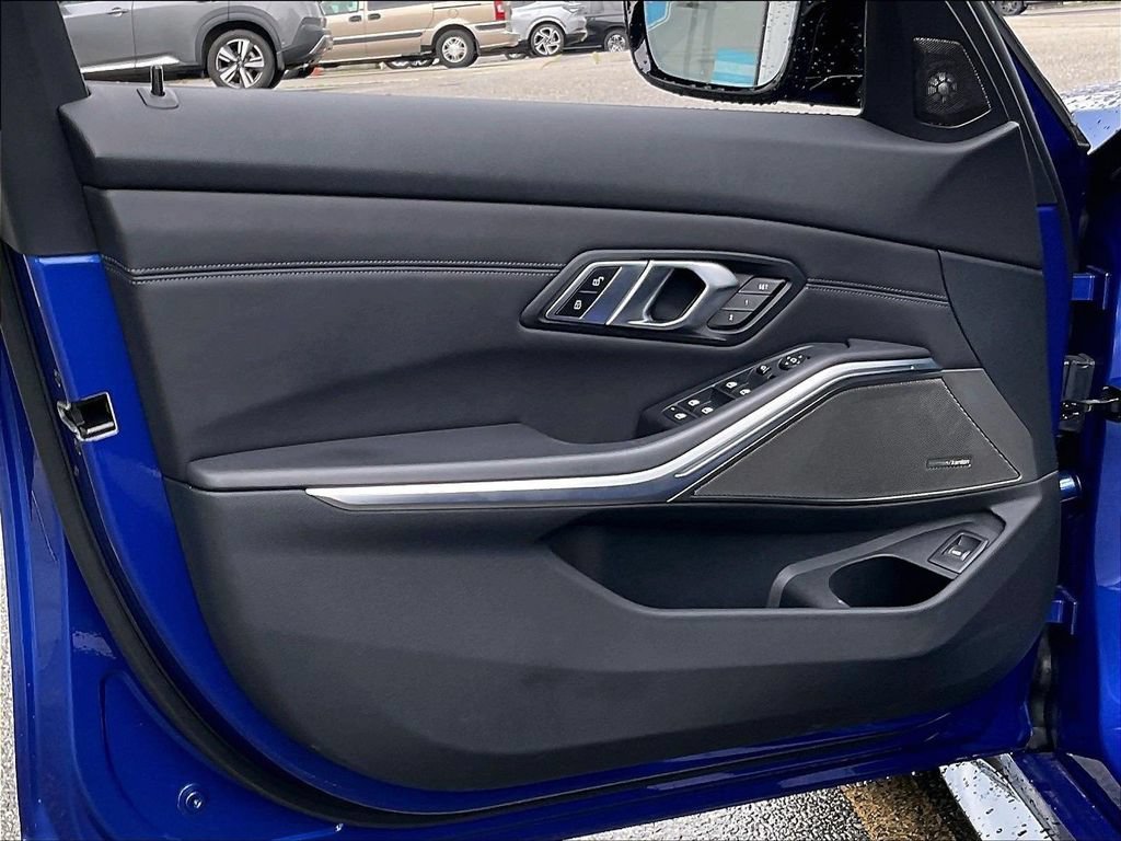 Used 2021 BMW M3 w/ Executive Package RWD image 9