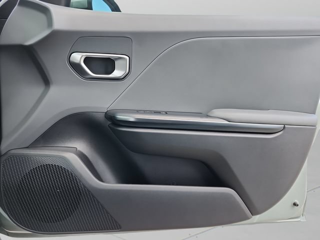 New 2026 Kia K4 FWD image 30