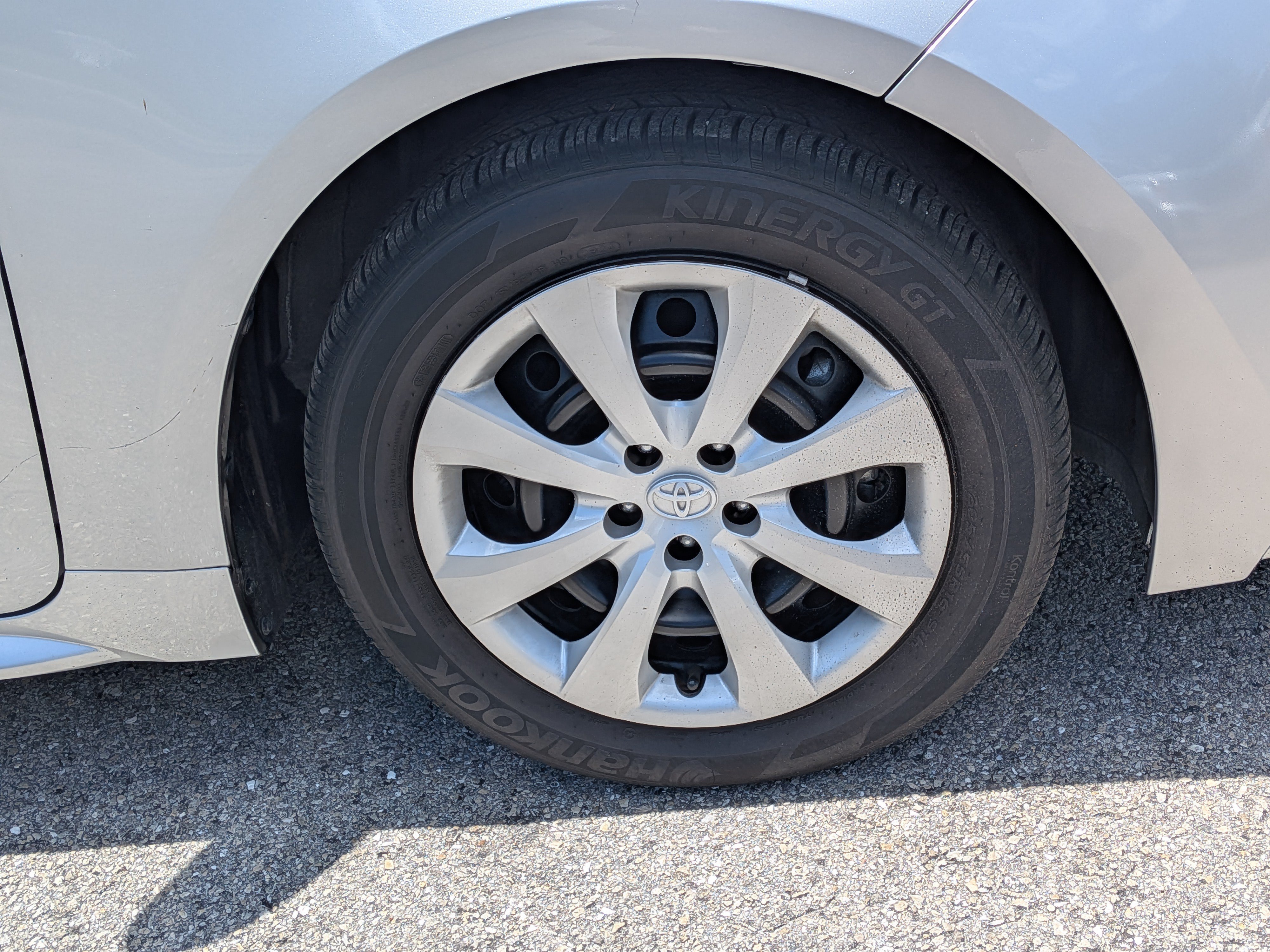 Used 2025 Toyota Corolla LE FWD image 11