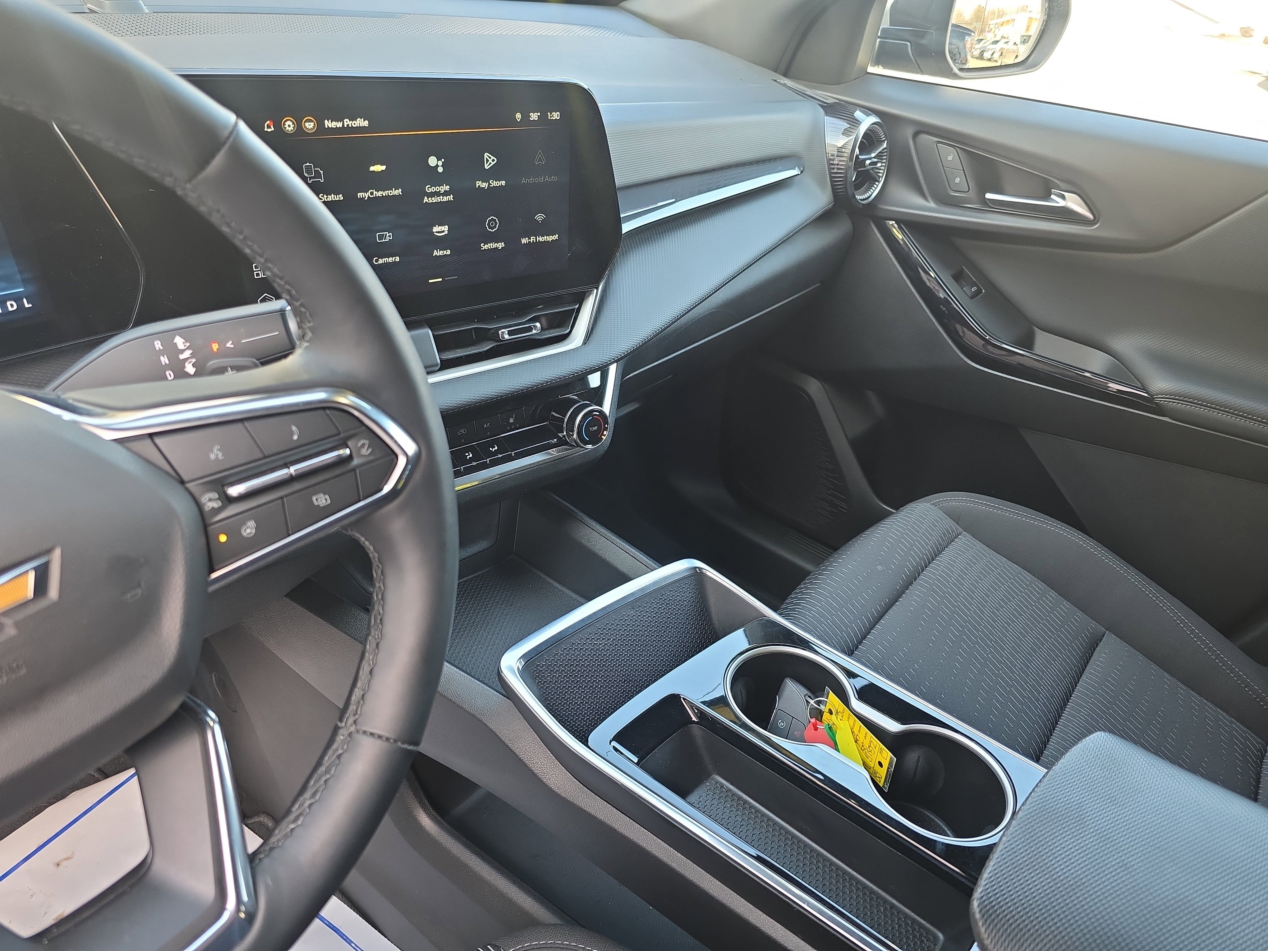 Used 2025 Chevrolet Equinox LT image 23