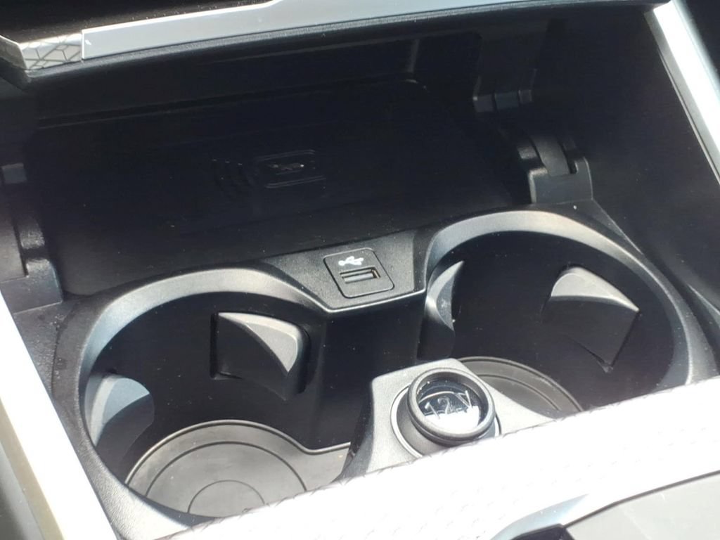 Used 2025 BMW 330i Sedan RWD image 8